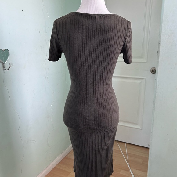 Army Green Ribbed Knit Bodycon T-Shirt Dress - Picture 6 of 6
